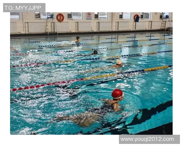 游泳运动的发展历程与现代化趋势：从竞技到全民健身的转变与挑战